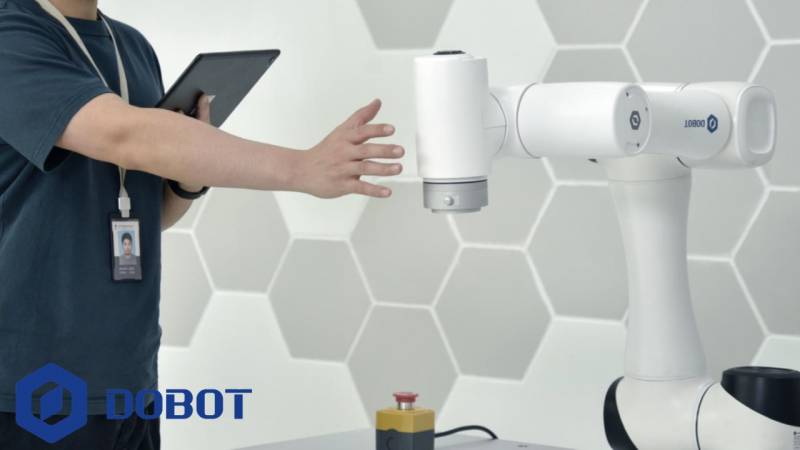 La fonction Dobot SafeSkin portège vos opérateurs