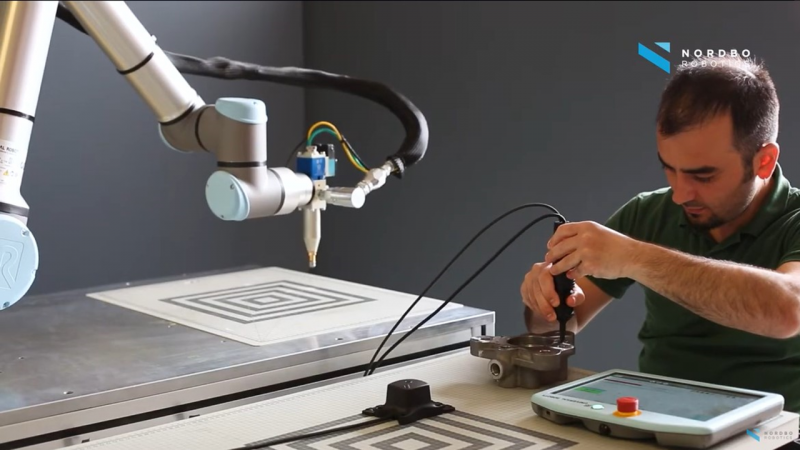 Enseigner au robot avec Mimic kit